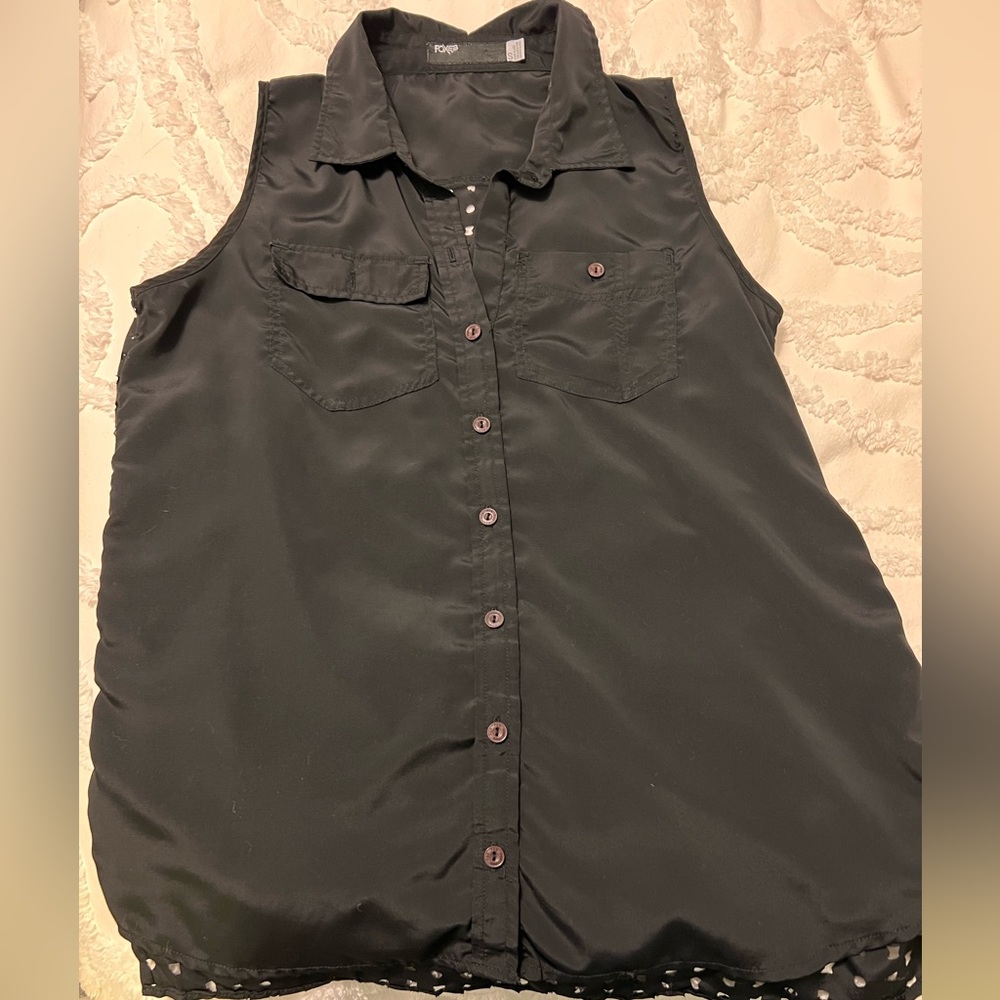 Fox sleeveless button up Sz S